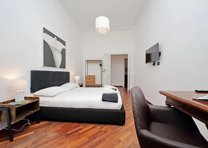 4bnb - Giant Giuliana Vatican Museum Apartment